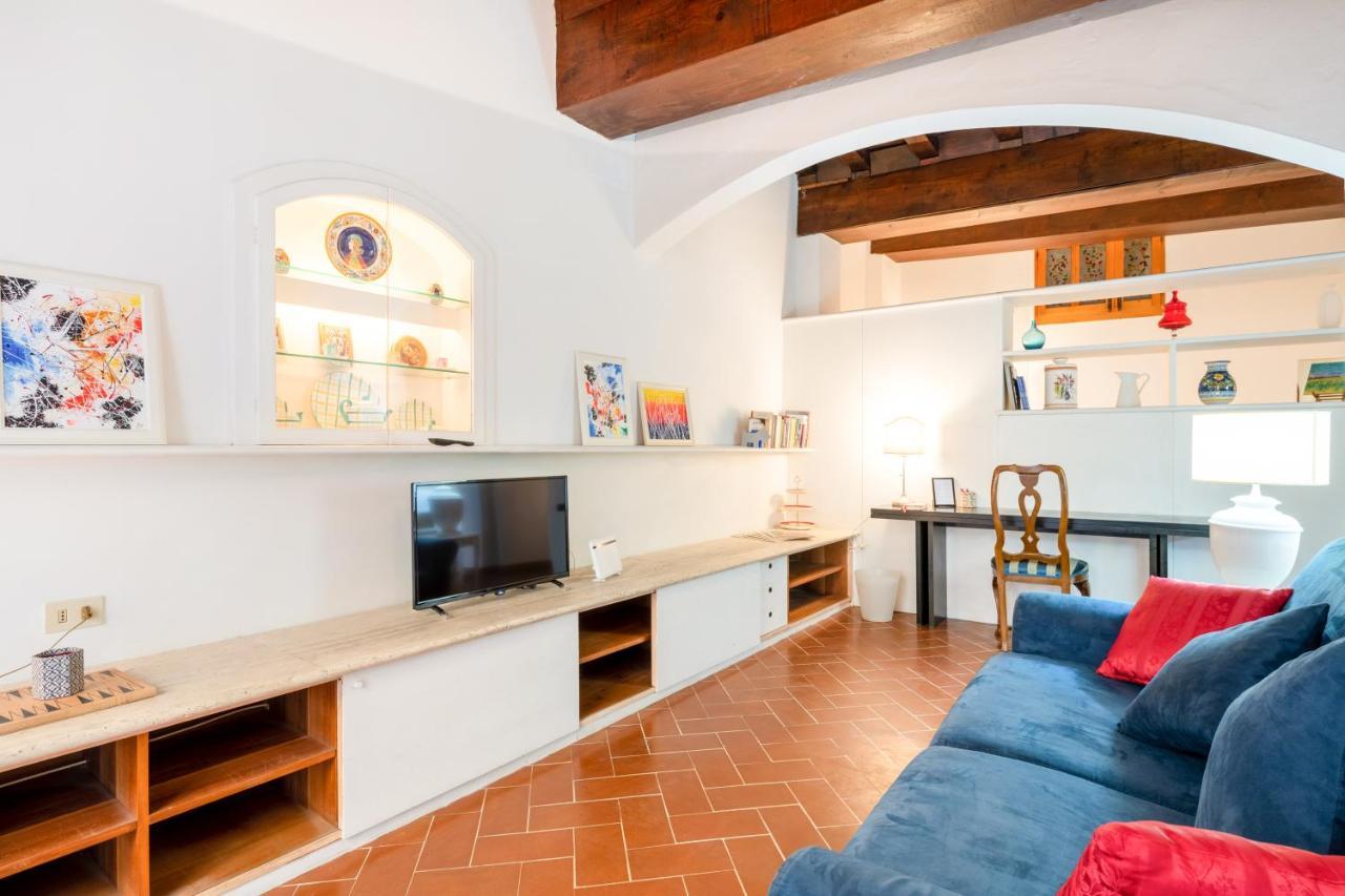 Magnoli & Ponte Vecchio Apartment Florence Luaran gambar